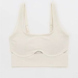 OFFLINE By Aerie Seamless Cut Out Sports Bra in size Small